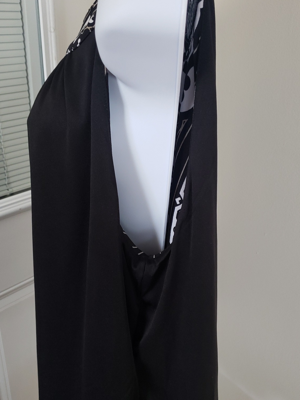 Alfani Beaded Neck Black and White Sleeveless Women's Top, 3X - Picture 10 of 15